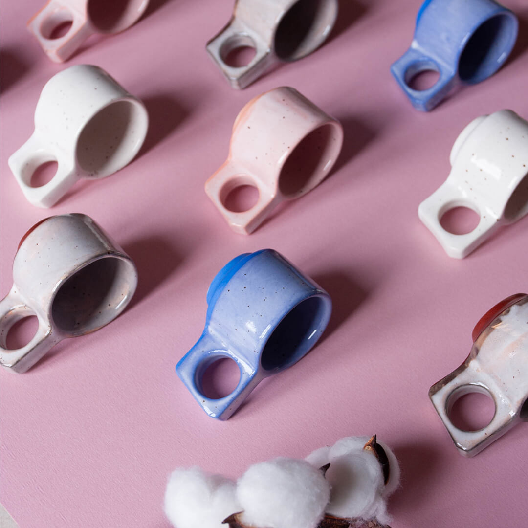 porcelanowa filizanka espresso | espresso porcelain cup | ceramika handmade inspirowana naturą | nordic inspired handmade ceramics | ręcznie robiona ceramika artystyczna | handmade ceramics inspired by the sea | ceramika inspirowana nordyckim wybrzeżem | nordic coastal ceramics | ceramika inspirowana oceanem | ceramics inspired by northern landscapes | unikatowa ceramika handmade | slow design handmade ceramics | ceramika z naturalną fakturą | textured handmade ceramics | ceramika użytkowa handmade | functional handmade ceramics | ceramika inspirowana lofotami | nordic sea inspired ceramics | nowa kolekcja ceramiki handmade | artisanal ceramic collection | ceramika z duszą | ceramics made slowly by hand | pantone cloud dancer | vogue living