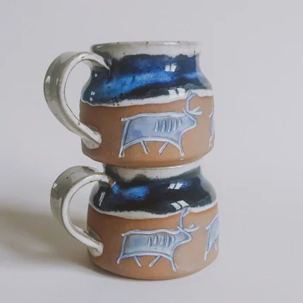 ceramika handmade inspirowana naturą | nordic inspired handmade ceramics | ręcznie robiona ceramika artystyczna | handmade ceramics inspired by the sea | ceramika inspirowana nordyckim wybrzeżem | nordic coastal ceramics | ceramika inspirowana oceanem | ceramics inspired by northern landscapes | unikatowa ceramika handmade | slow design handmade ceramics | ceramika z naturalną fakturą | textured handmade ceramics | ceramika użytkowa handmade | functional handmade ceramics | ceramika inspirowana lofotami | nordic sea inspired ceramics | nowa kolekcja ceramiki handmade | artisanal ceramic collection | ceramika z duszą | ceramics made slowly by hand