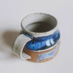 ceramika handmade inspirowana naturą | nordic inspired handmade ceramics | ręcznie robiona ceramika artystyczna | handmade ceramics inspired by the sea | ceramika inspirowana nordyckim wybrzeżem | nordic coastal ceramics | ceramika inspirowana oceanem | ceramics inspired by northern landscapes | unikatowa ceramika handmade | slow design handmade ceramics | ceramika z naturalną fakturą | textured handmade ceramics | ceramika użytkowa handmade | functional handmade ceramics | ceramika inspirowana lofotami | nordic sea inspired ceramics | nowa kolekcja ceramiki handmade | artisanal ceramic collection | ceramika z duszą | ceramics made slowly by hand