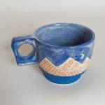 cotton-candy-sky-mountains-porcelain-handmade-cup-jira-ceramics-porcelanowa-filizanka-handmade-gory-slow-made-ceramika-handmade-recznierzezbiona